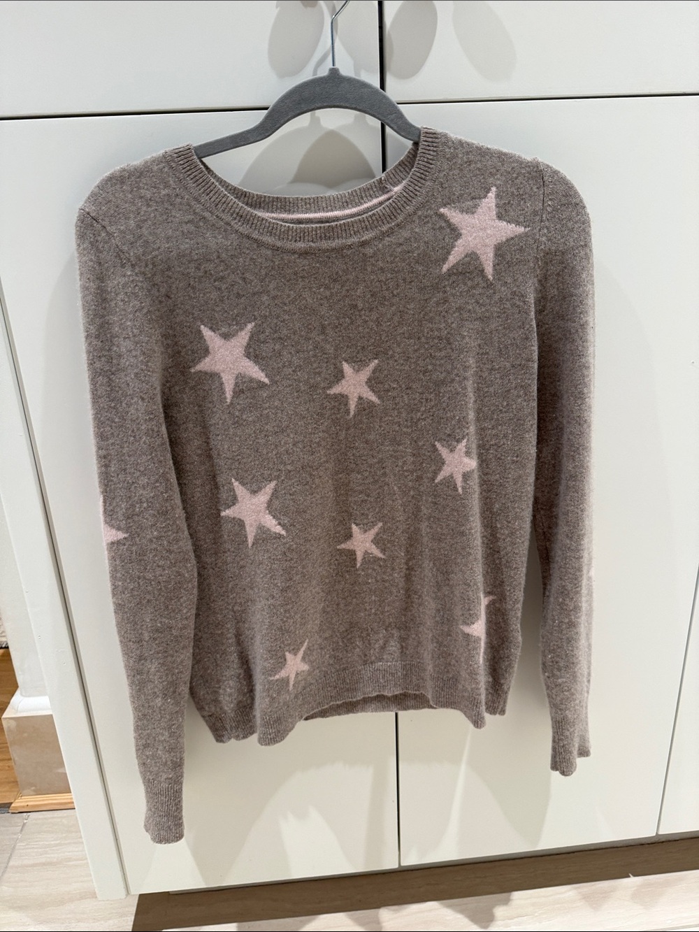 Cashmere star sweater
